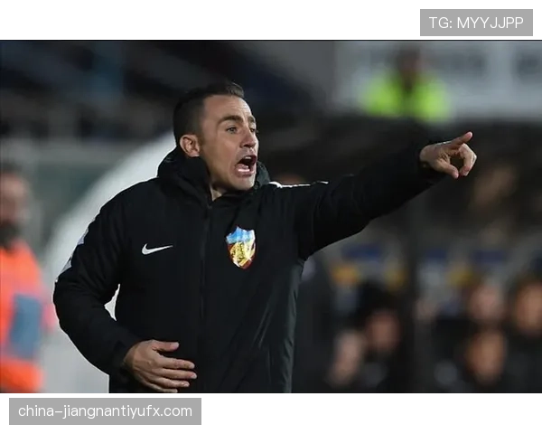 卡纳瓦罗高位逼抢压制对手中场，关键战防守角色悄然转变